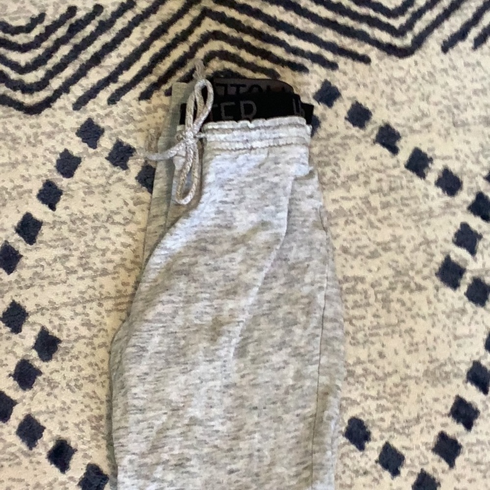 XS Hollister sweatpants